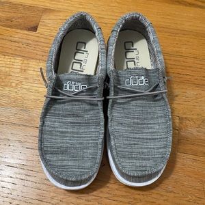 Hey dudes grey size Y6